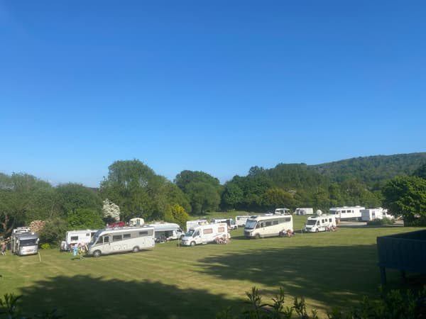 Washington Caravan and Camping Park photo 3